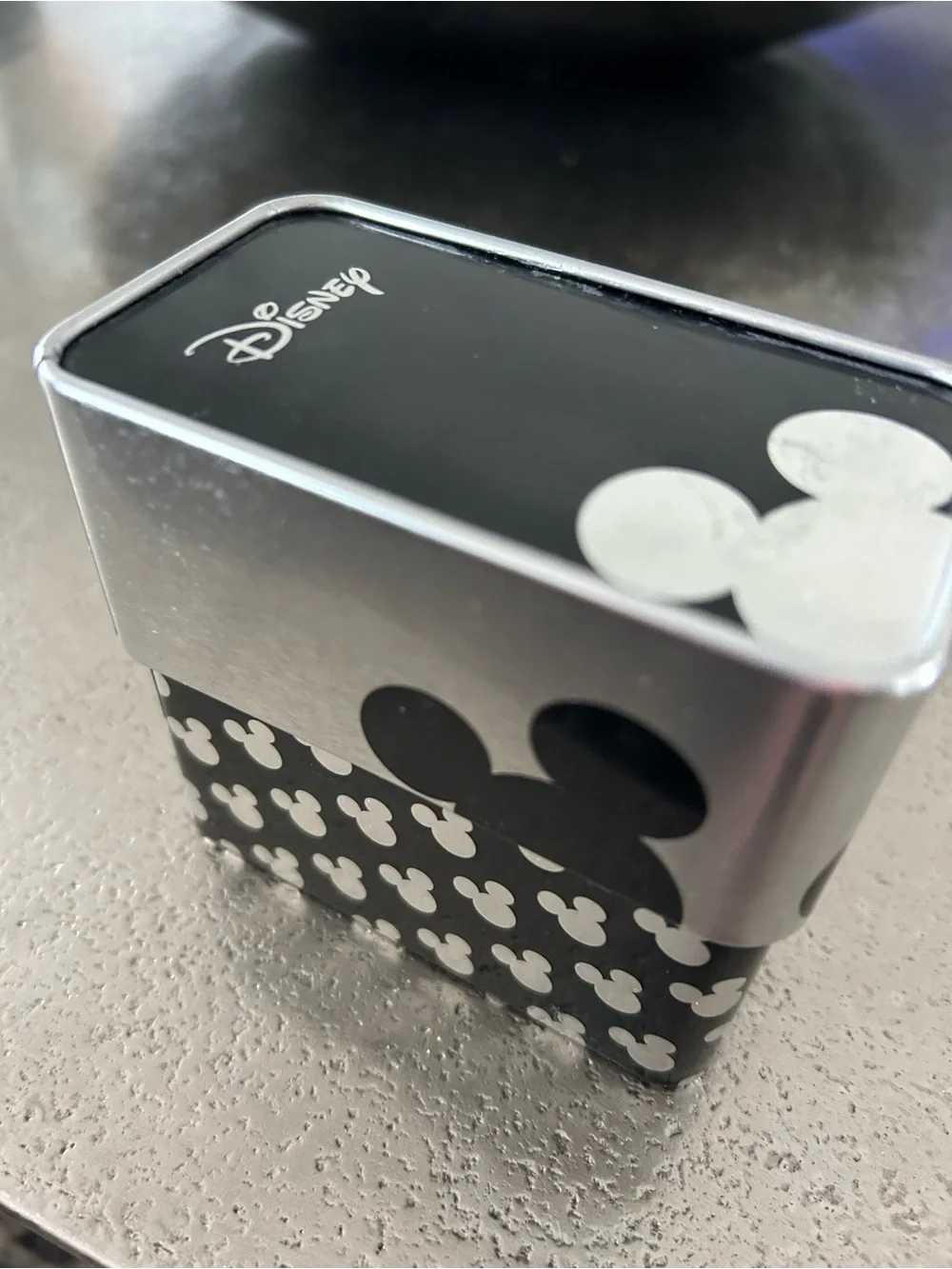 Disney Accutime Minnie Mouse Watch with Character Tin Case